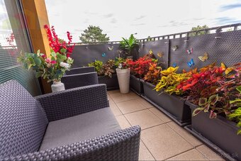 Výnimočný 3-izbový apartmán s balkónom, 71 m², Bajkalská uli - 15