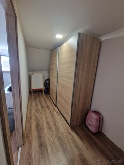 Krásny, moderný, svetlý a zaujímavo riešený dom na predaj - 15