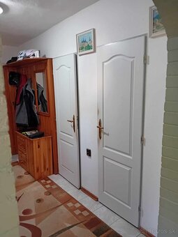 NA PREDAJ - rodinný dom (10 izieb) v meste KROMPACHY - 15