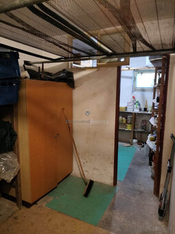 Na predaj veľký 3 izbový tehlový byt na Solivare s vlastným - 15