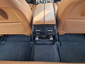 BMW 530i mHEV xDrive A/T8 252k Luxury (benzín) - 15