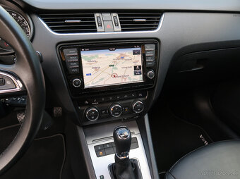 Škoda Octavia Combi 2.0 TDI DSG 2017 Style Xenon Navi Kessy - 15