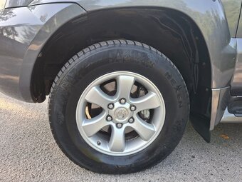 Toyota Land Cruiser - 15