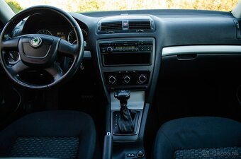 Škoda Octavia Combi 1.6 TDI CR DPF Ambiente DSG - 15