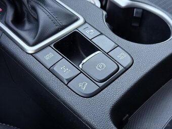 Kia Sportage 1,6T-GDI 7DCT AWD - 15