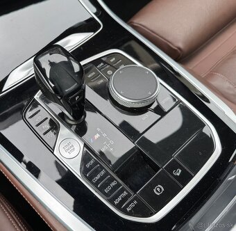 BMW X5 xDrive///M50i INDIVIDUAL LASER MASÁŽ SOFTCLOSE - 15