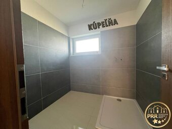 BUNGALOVY S FOTOVOLTIKOU A TEPEL.ČERPADLOM v obci Podlužany  - 15