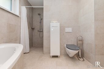 Krásna novostavba 4-izbového rodinného domu - Malý Biel (SC) - 15