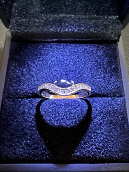 Zlatý dámsky prsteň - luxus - 15