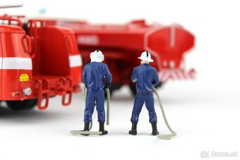 Ručne malované figúrky hasičov 1:43 - 15
