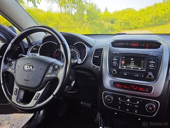 KIA Sorento 2.2 CRDi Automat 2015 Ako nové kúpené na SK - 15