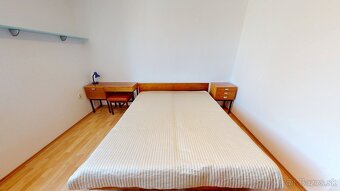 Na predaj 3-izbový byt priamo v centre mesta Trenčín, ulica  - 15