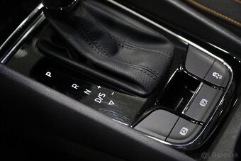 Škoda Karoq 2.0 TDI 110kW 4x4 DSG automat - 15