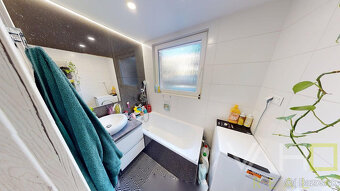 Kompletne zrekonštruovaný 3-i byt typu BAURING (65 m²) s log - 15