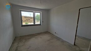 Na predaj rodinný dom novostavba 5izbový, garáž, 520 m2, Tre - 15