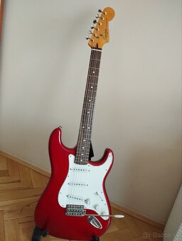 Fender Squier Classic Vibe 60s Stratocaster Candy Apple Red - 15