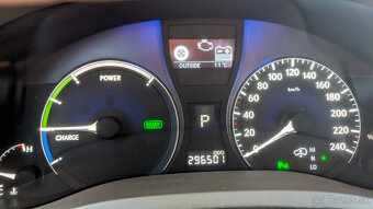 Lexus RX 450h Hybrid - 15