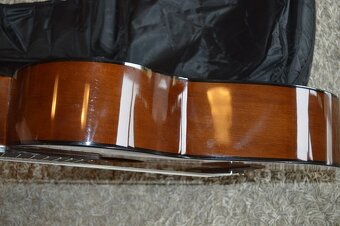 predam - gitara Yamaha C40 - 15