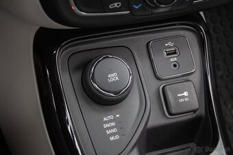 Jeep Compass 1.4i MultiAir 4WD Limited 125kW AT/9 - 15