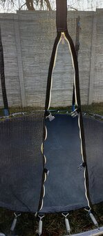 Dievčenský bicykel, trampolína, kolobežka, odrazadla - 15
