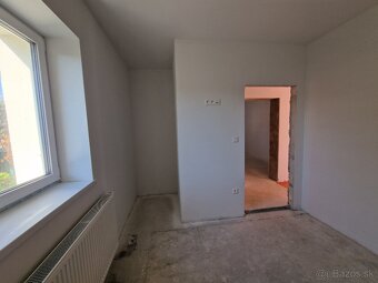 4 izb. rodinný dom v Šintave na 467m2 pozemku na predaj - 15