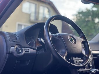 Škoda Octavia Combi 2.0TDI DSG - 15