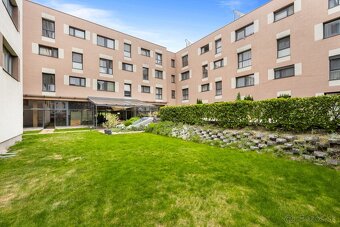 Na predaj 2 izbový apartmán MELROSE ul. Betliarska BA V - 15