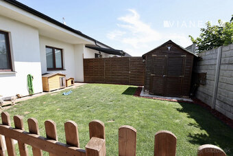 NA PREDAJ 4-izbový rodinný dom zariadený so záhradkou - 15