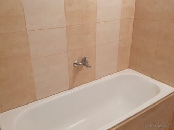 Kvalitný murovaný rodinný dom v okrese Levice - 15