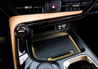 Lexus NX450h+ Biele 2023 - 15
