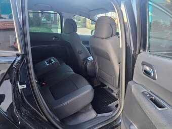 Peugeot 3008 1.6eHDI 115CV Automat Acitve EURO5 - 15