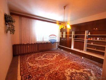 Rodinný dom 6 izieb, 2509m2,  Buzica - 15