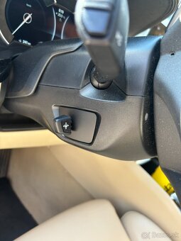 BMW 520d G31 xdrive - exkluzivna vybava - 15