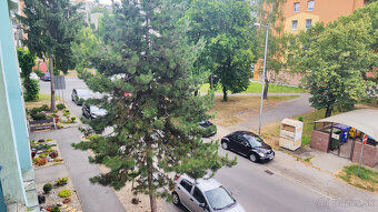 Voľný ihneď.... Vyhľadávaný 1 izbový byt s balkónom blízko c - 15