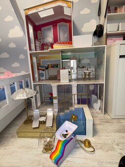 RainbowHigh dom+auto+autobus+kadernictvo - 15