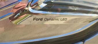 Ford Mondeo Combi 2.0 TDCi EcoBlue Titanium A/T Odpočet DPH: - 15