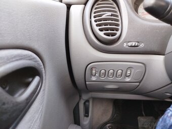 Renault Scenic - 15