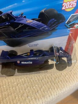 Hotwheels - 15