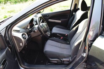 Mazda dvojka 1.3 16v benzin, velmi pekna - 15