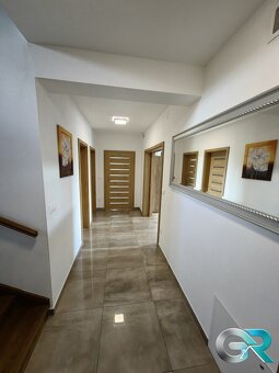 Novostavba rodinného domu na prenájom, zariadený, pozemok 11 - 15