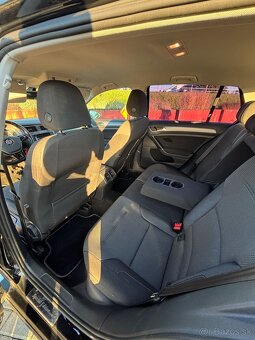 Predám Volkswagen Golf VII 1.2 TSI (77 kW), r.v. 2014 - 15