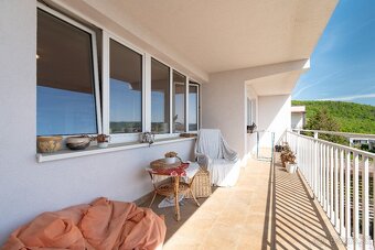 Exkluzívny trojpodlažný dom s výhľadom na Košice - 15