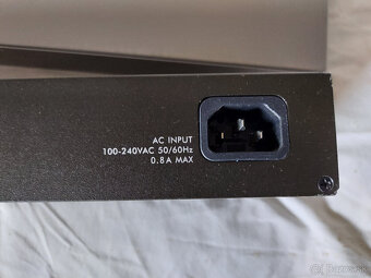 Predám switch ZyXEL GS-1116A, Allied Telesyn 24 x AT-FS724i - 15