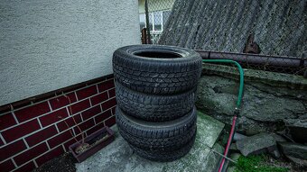 Bridgestone 265/65 R17 - 15