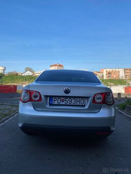 Volkswagen Jetta - 15