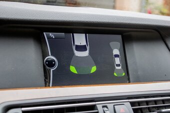 BMW Rad 5 520d A/T F10 - 15