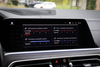 BMW X5 xDriveM50i A/T - 15