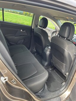 Kia Sportage 2.0crdi 100kw 4x4 automat - 15