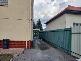 Na prenájom 2 izbový byt na Skladnej aj park.miestom - 15