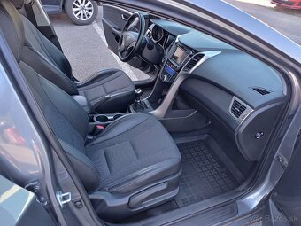 Hyundai i30 1.6 CRDI/94 KW STYLE MT6 + ZIMNE PNEU - 15